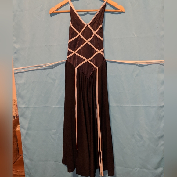 Flowy black and white dance dress - Picture 2 of 5